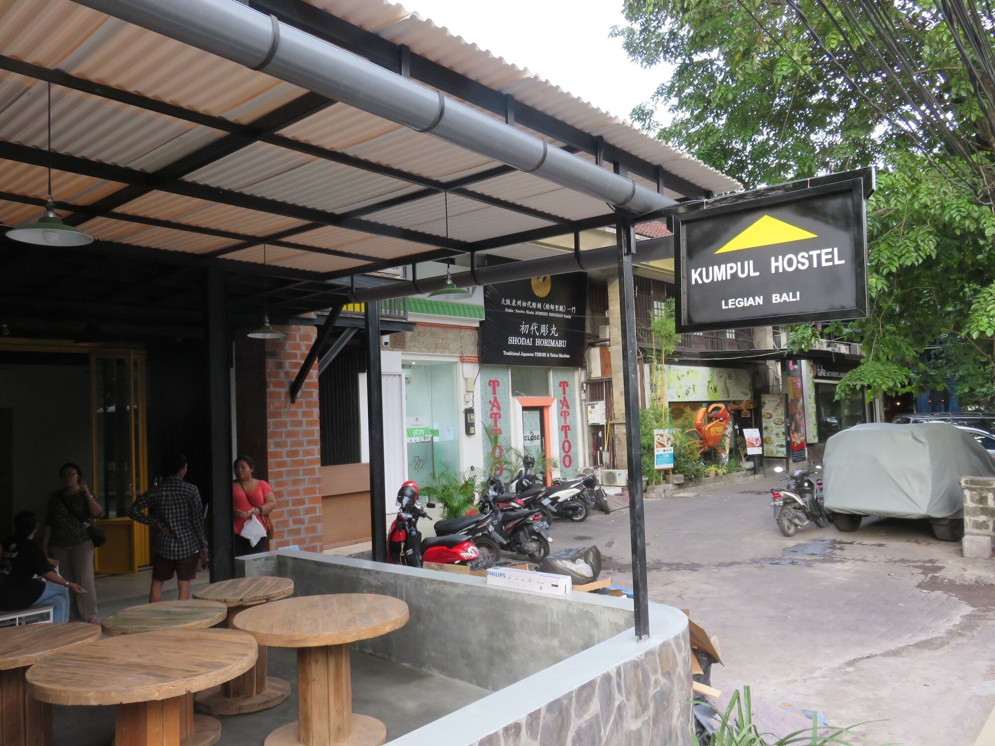 Kumpul Hostel Kuta Legian Exterior foto